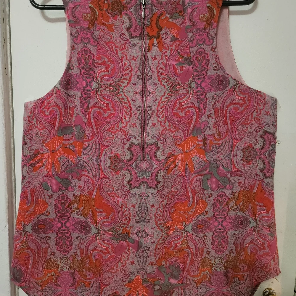 Pink blouse - Picture 2 of 3